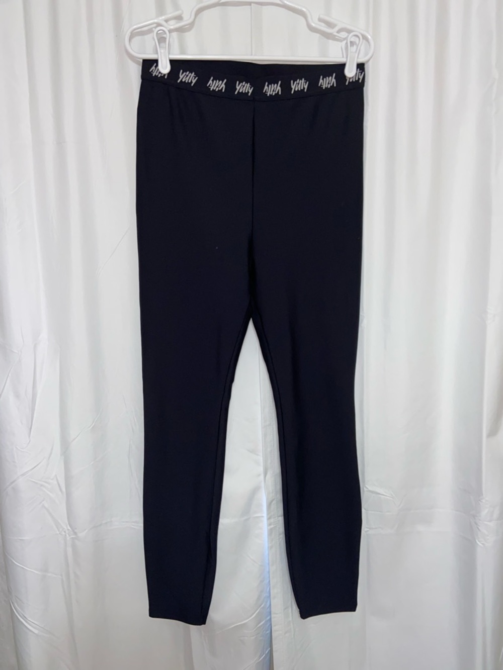 Women’s black YITTY brand leggings - Size: XL/14